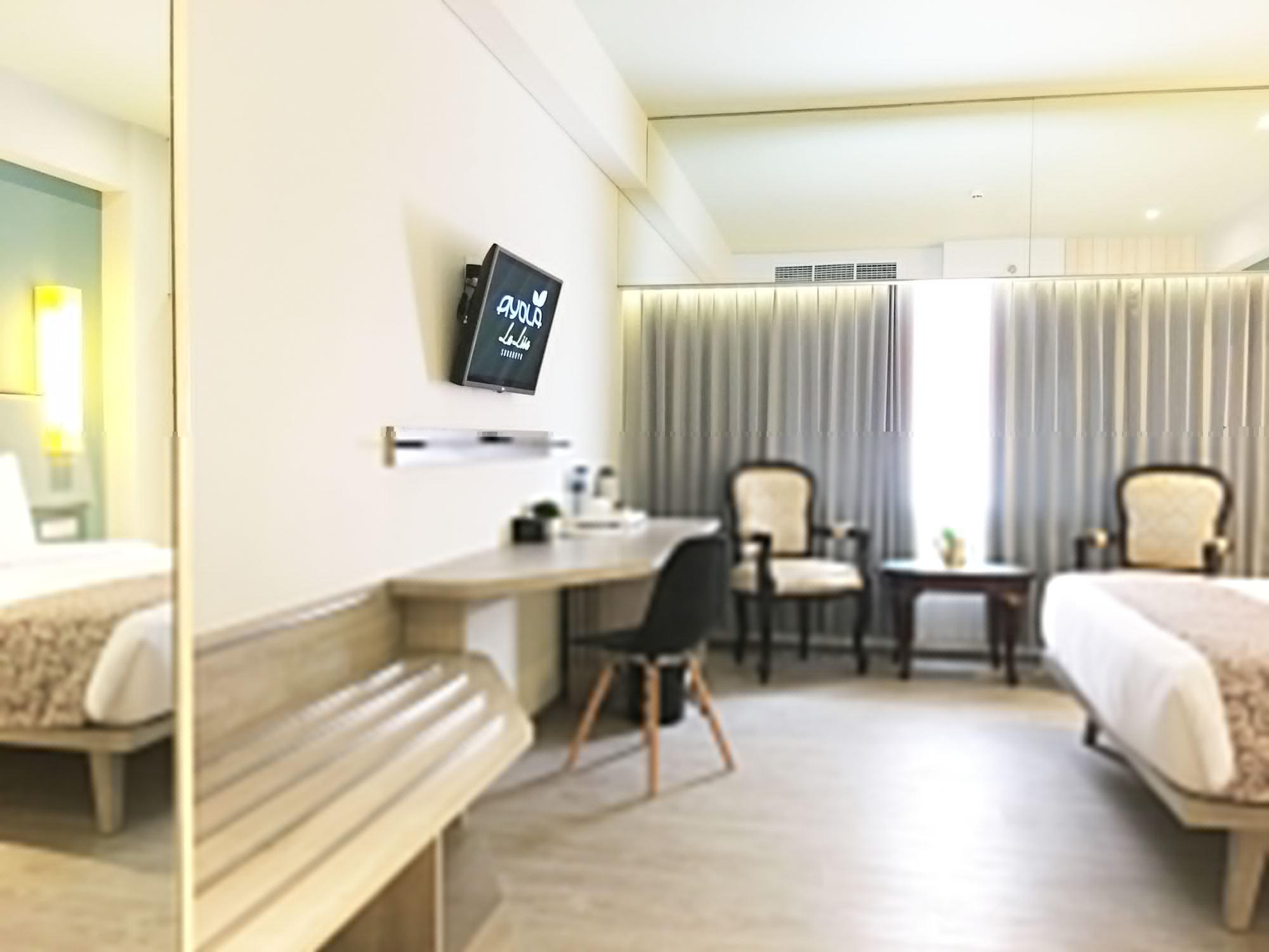 La Lisa Hotel Surabaja Zewnętrze zdjęcie