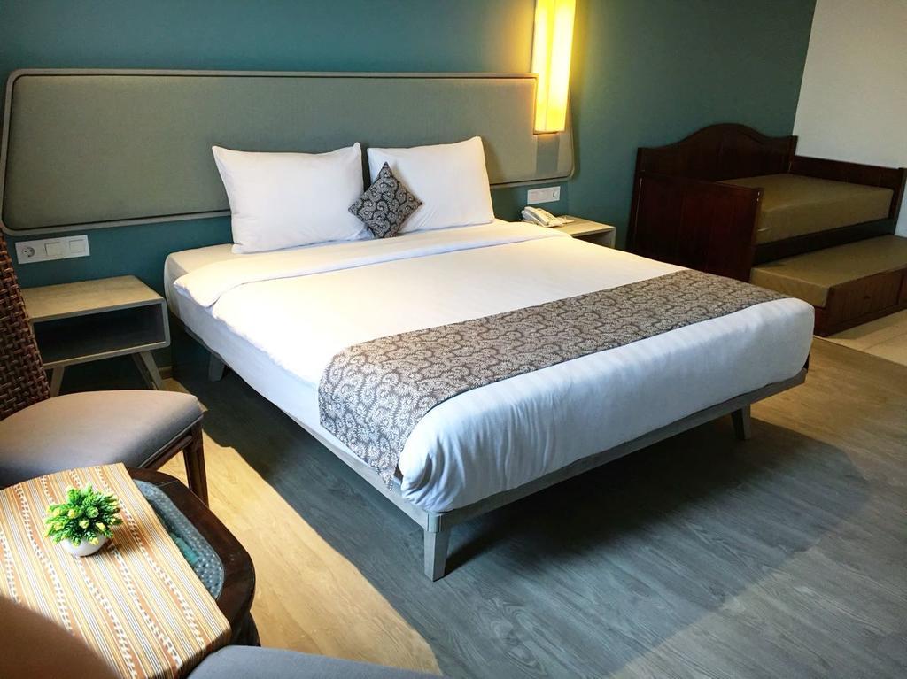 La Lisa Hotel Surabaja Zewnętrze zdjęcie