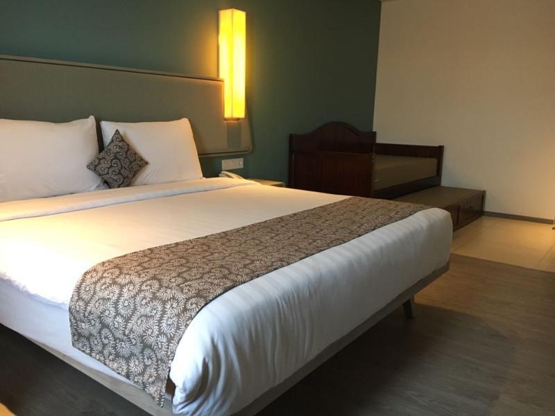 La Lisa Hotel Surabaja Zewnętrze zdjęcie
