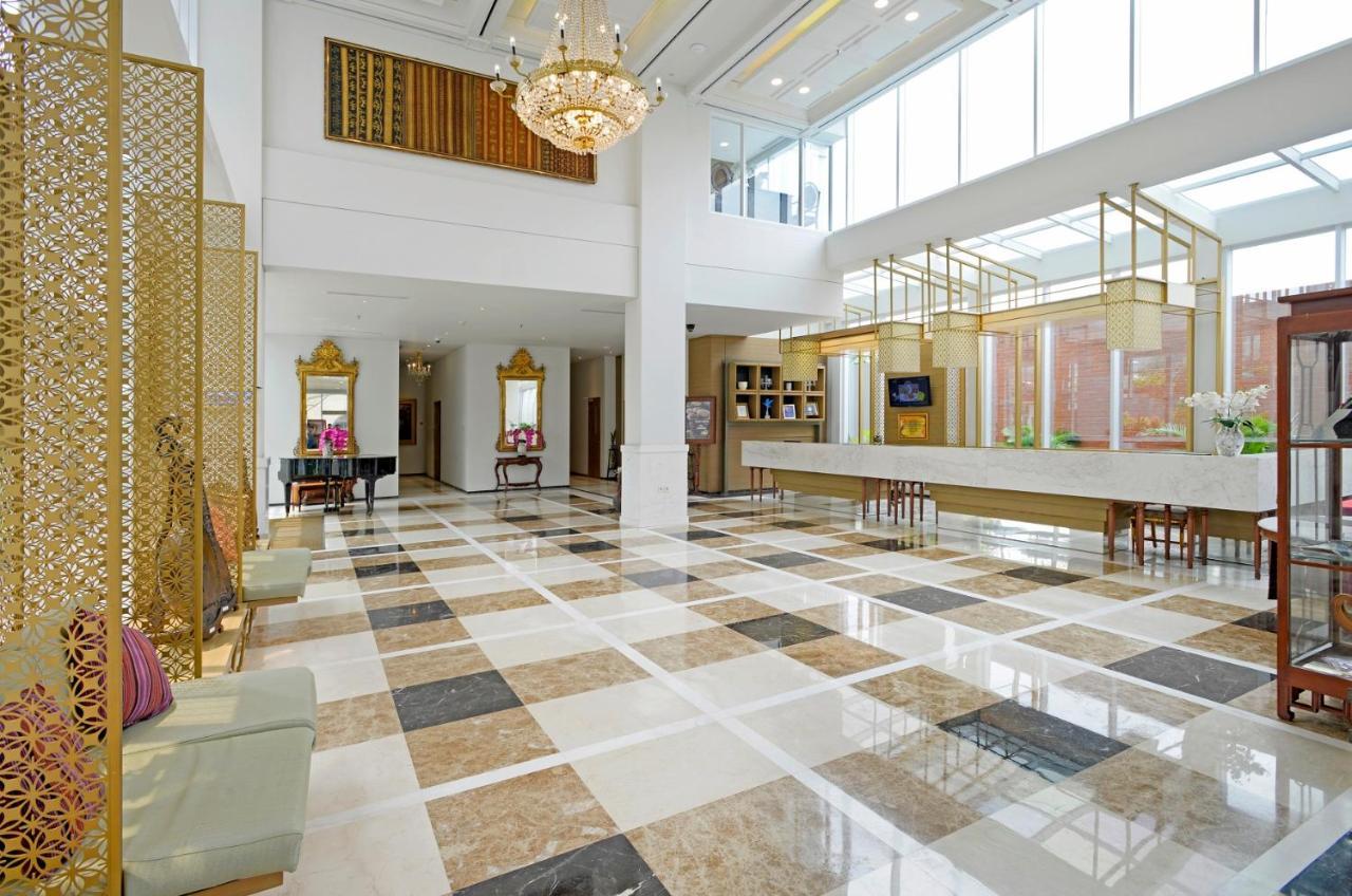 La Lisa Hotel Surabaja Zewnętrze zdjęcie